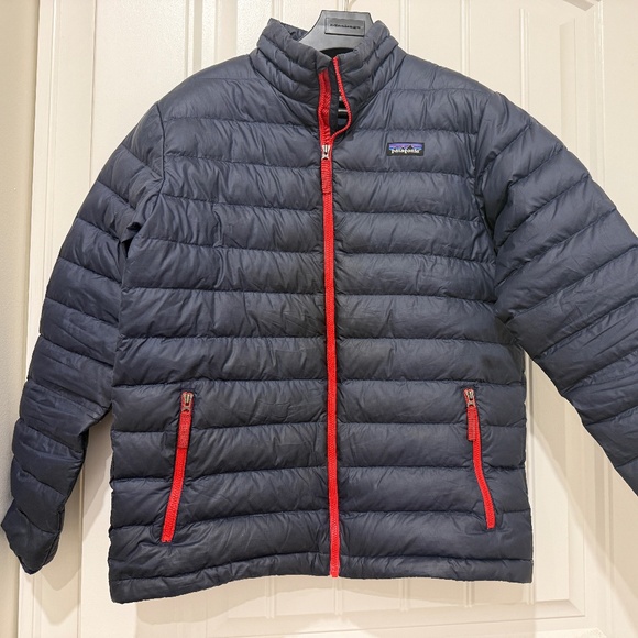 Boys Patagonia down jacket size 14 - Picture 1 of 3